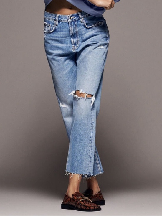 Zara Denim - Zara High Waist Light Blue Distressed Straight-Leg Jeans | Size 6